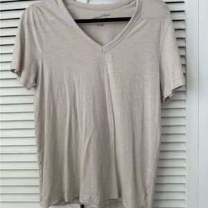 Universal Thread Cream V-Neck Tee